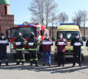 Тульские полицейские, медики и спасатели присоединились к флешмобу «Оставайтесь дома»