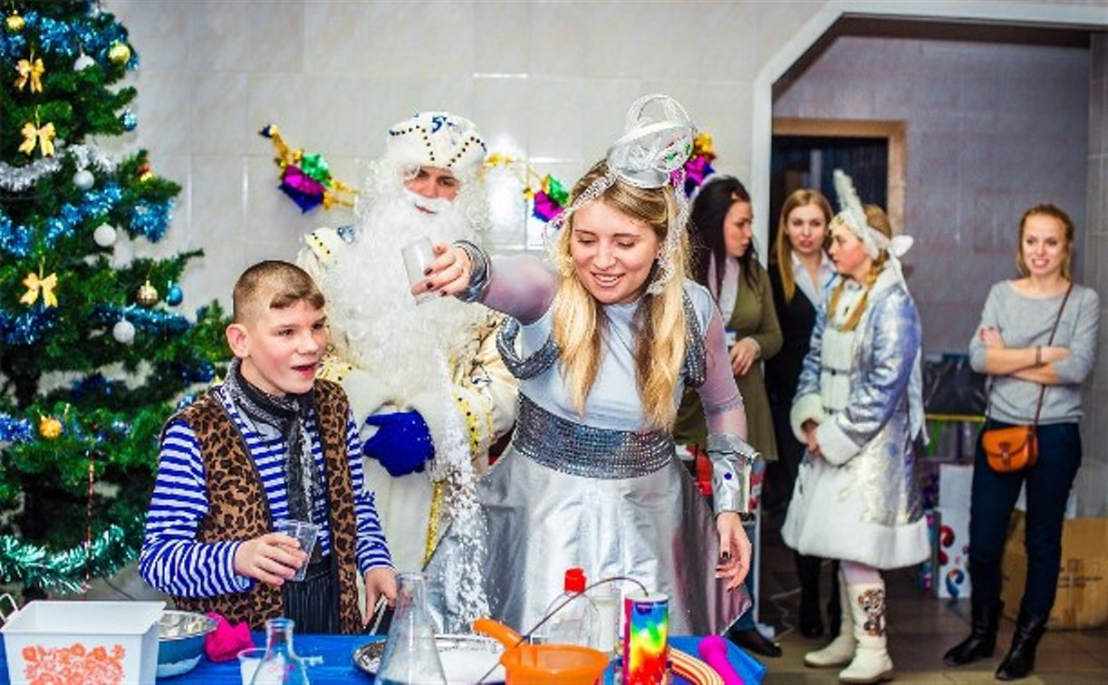 «Ростелеком» подарил тульским детям телемост с главной Снегурочкой страны