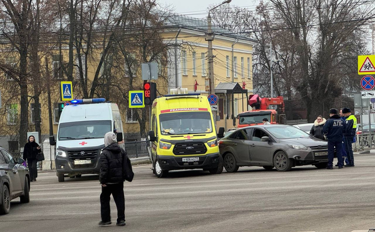 В ДТП со скорой на проспекте Ленина пострадал мужчина