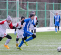 Прошли первые игры футбольного турнира "Снеговик-2015"