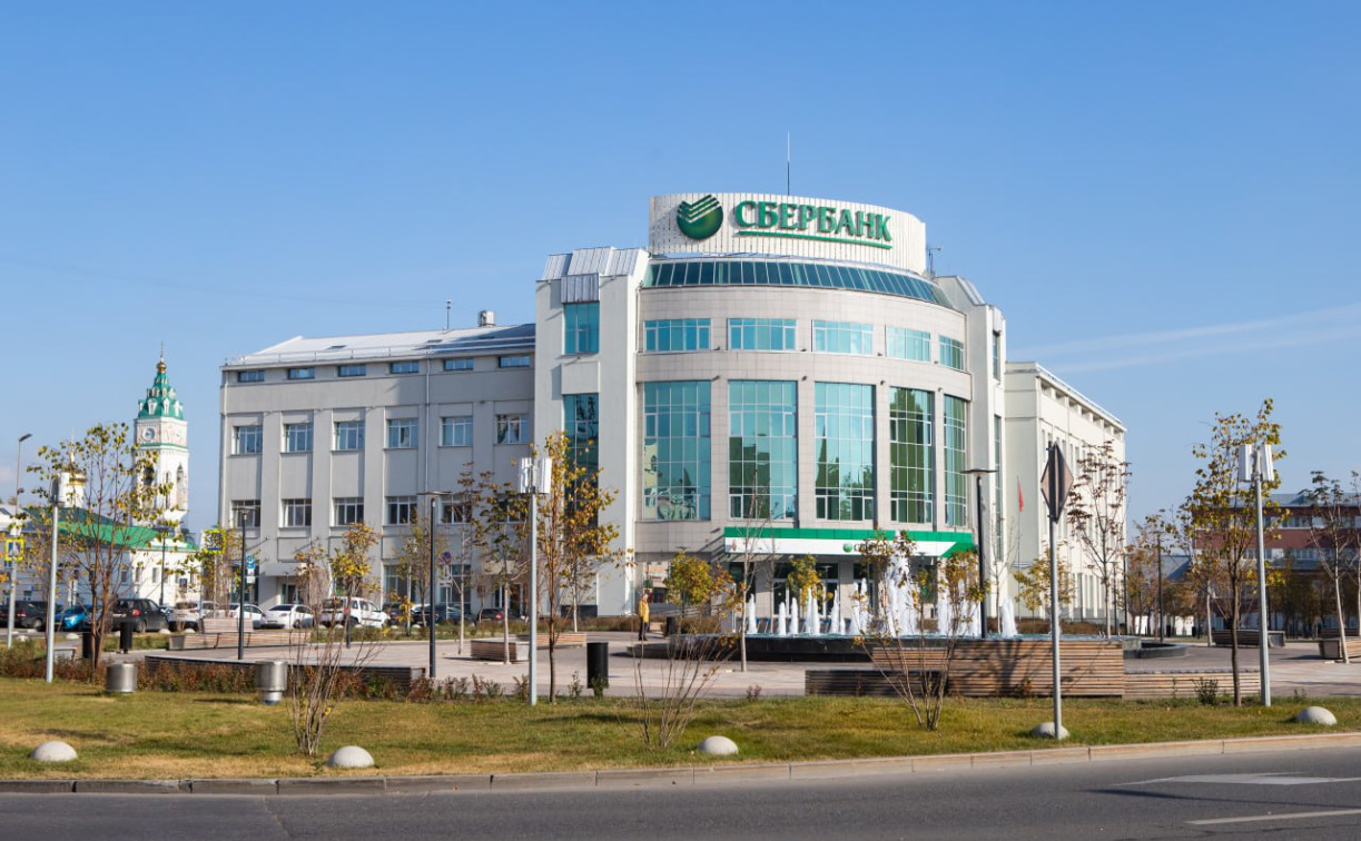 Сбер через суд хотел повесить долги умершей женщины на ее семью