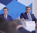 Медведев поддержал предложение Алексея Дюмина ужесточить требования к претендентам на госконтракты 