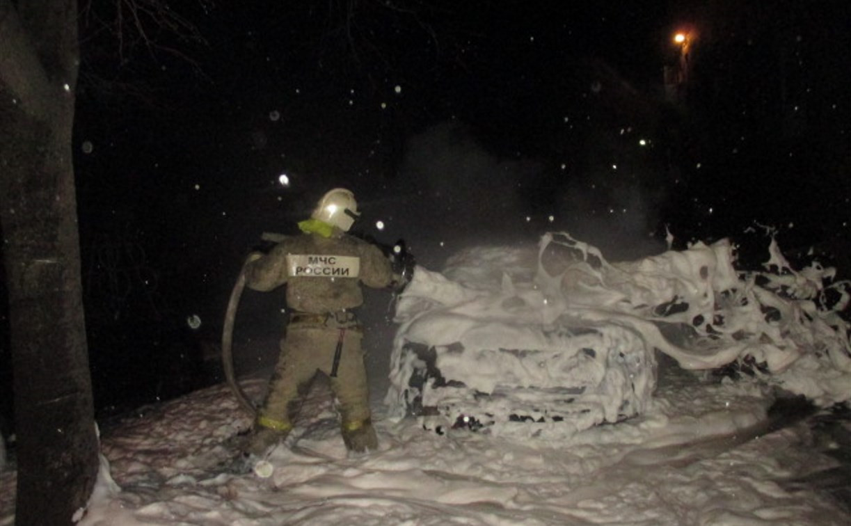 Ночью в Туле и Узловой сгорели три автомобиля