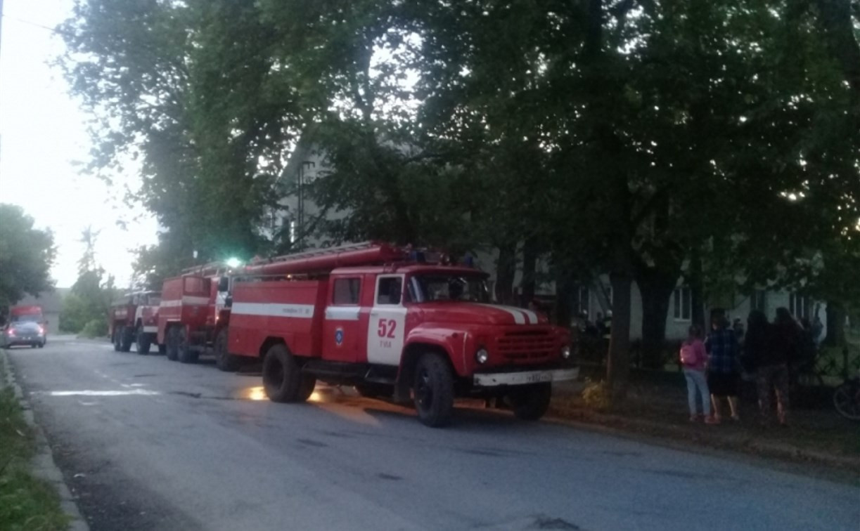 Из горящей квартиры тульские пожарные спасли мужчину