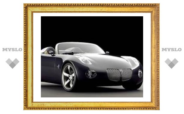 Pontiac Solstice превратился в купе со съемной двухслойной крышей