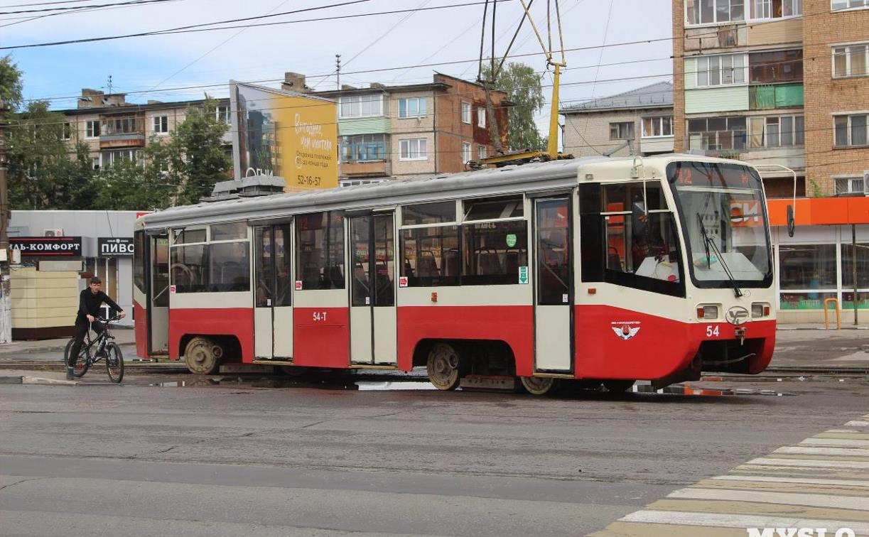 На проспекте Ленина в Туле трамвай сошёл с рельсов: названа причина аварии