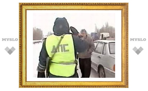 Под Тулой задержан водитель с "левой" доверенностью на машину Под Тулой задержан водитель с "левой" доверенностью на машину