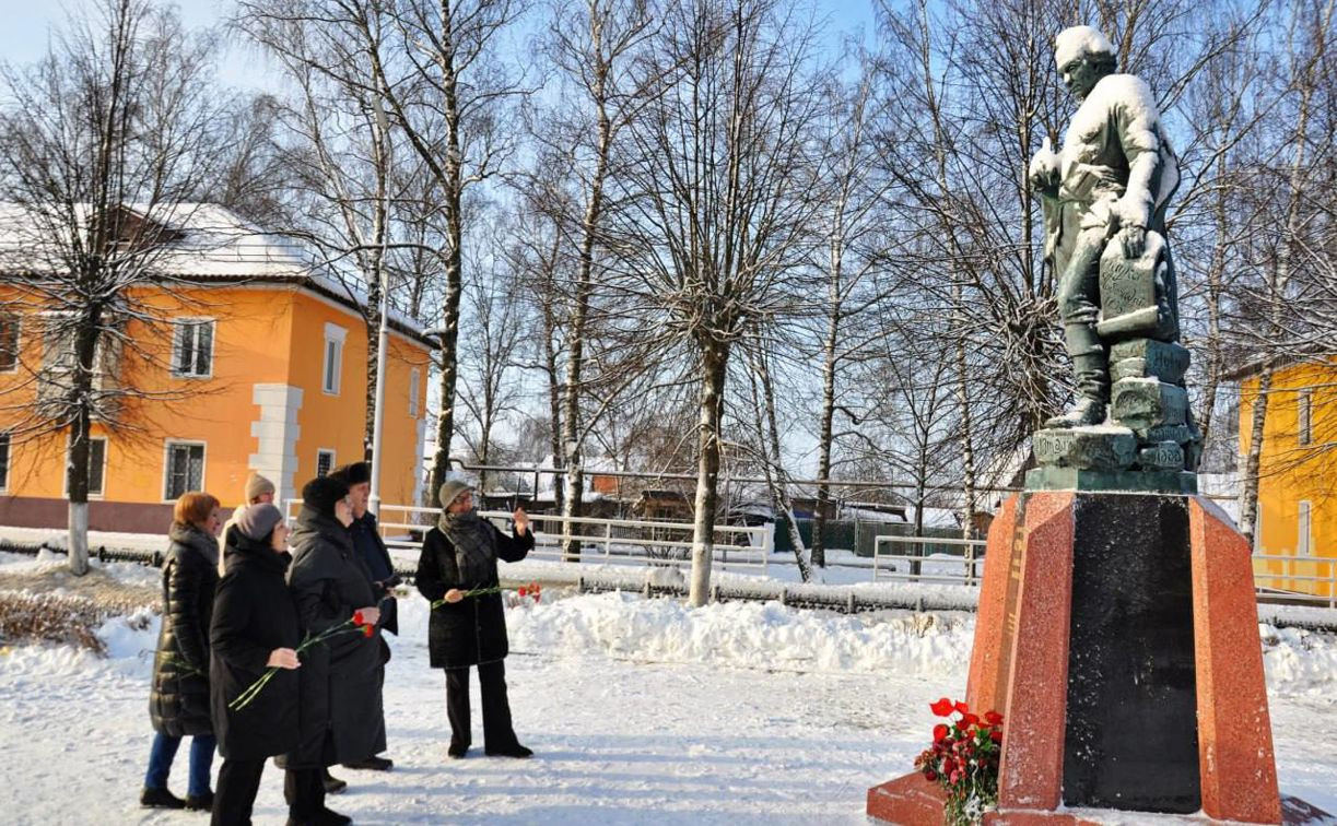 В Суворове открыли памятник Суворову и модернизируют учреждения культуры