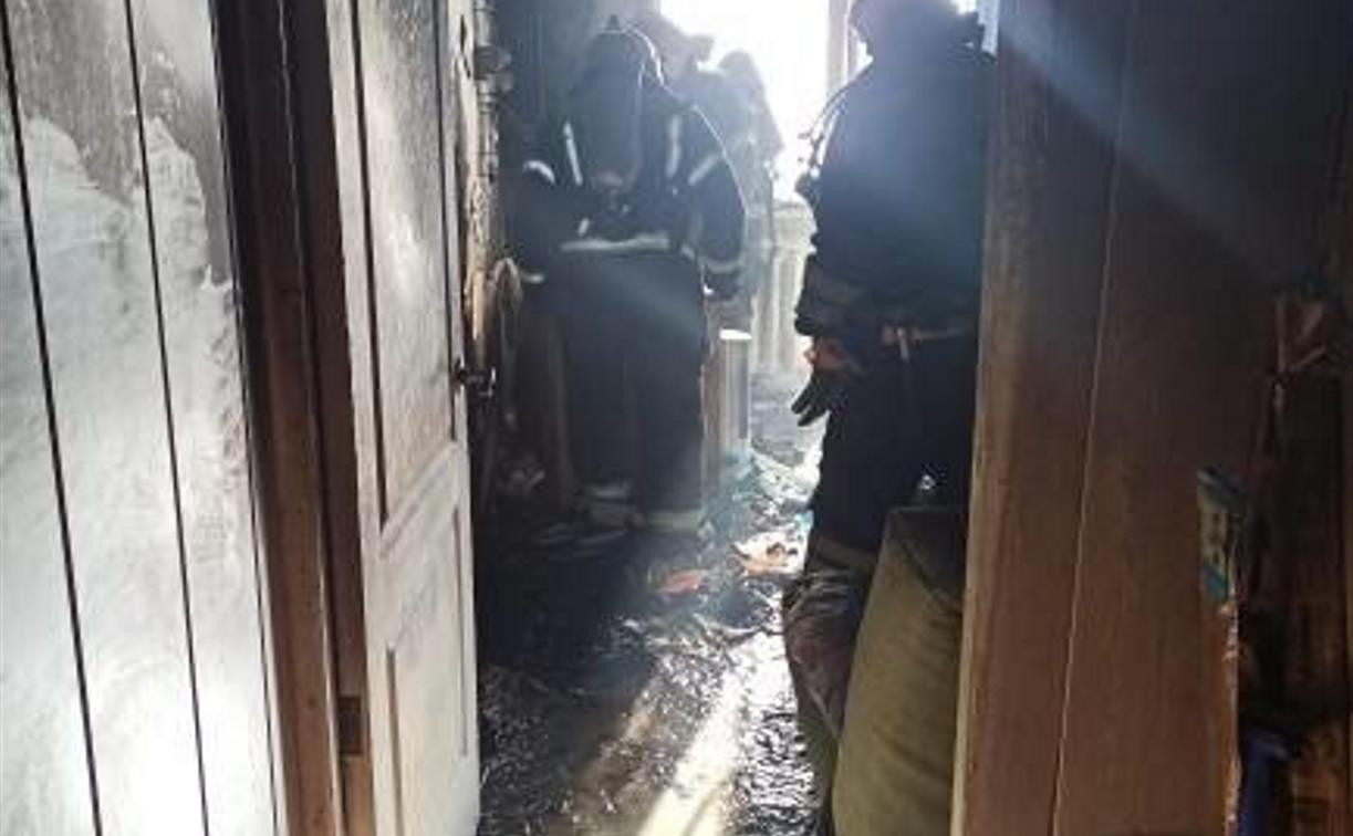 Пожар в многоэтажке на ул. М. Горького в Туле: спасатели эвакуировали четверых детей