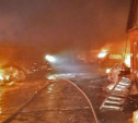 В Донском ночной пожар уничтожил 13 автомобилей