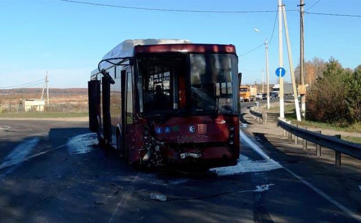 В Туле в ДТП с пассажирским автобусом погиб водитель «Газели»