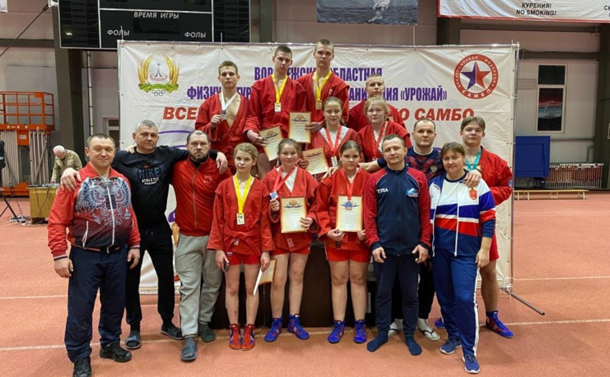 Тульские самбисты завоевали медали на Всероссийском турнире