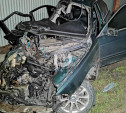 На выезде из Тулы BMW влетел в фуру: один человек погиб