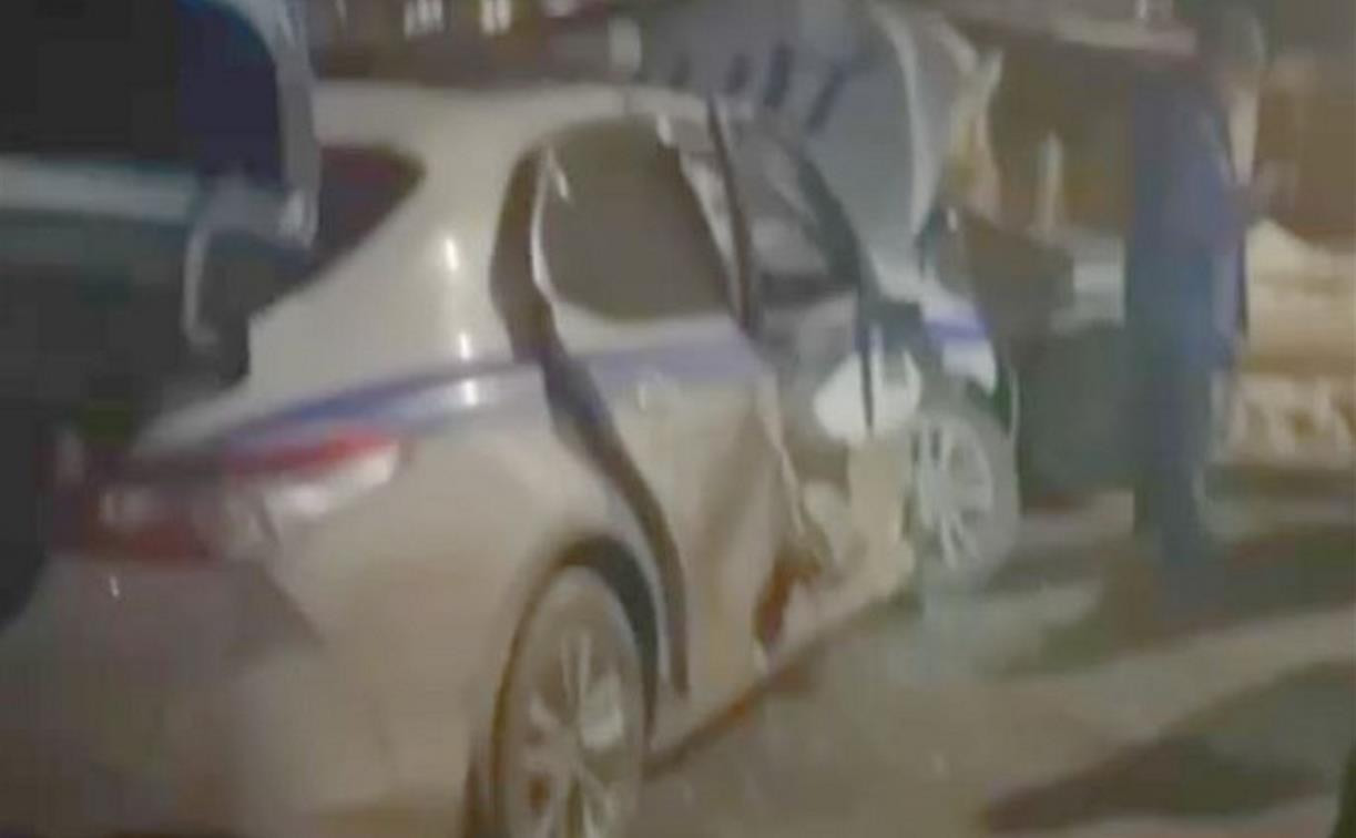 В Веневском районе водитель пытался скрыться от патруля ГИБДД и столкнулся с ним