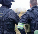Житель Новомосковска, скрываясь от задержания, прокатил на капоте полицейских