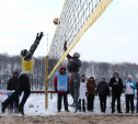 Турнир по пляжному волейболу на снегу определил сильнейшую тульскую пару
