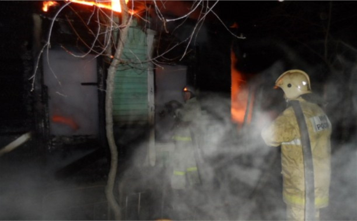 На пожаре в Суворовском районе пострадал человек