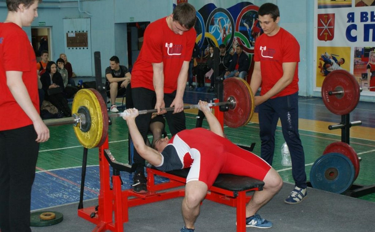 В Туле прошли чемпионат и первенство области по пауэрлифтингу