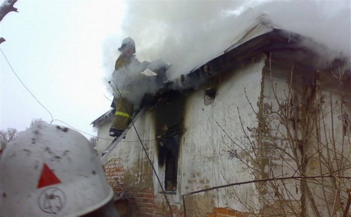Утром в Белевском районе сгорел жилой дом
