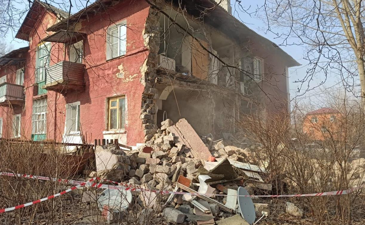 Во время осмотра аварийного дома в Киреевске произошло еще два обрушения