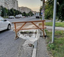 Провал дороги в Туле: канализация течёт из асфальта двумя улицами ниже