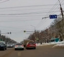 На пр. Ленина водитель заставил ждать, пока он нарушит ПДД