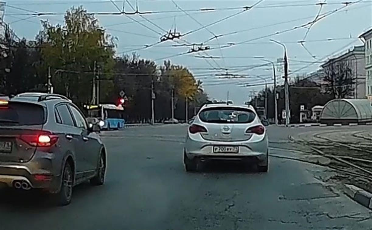 За торопливый старт на светофоре на пр. Ленина водителю назначили штраф