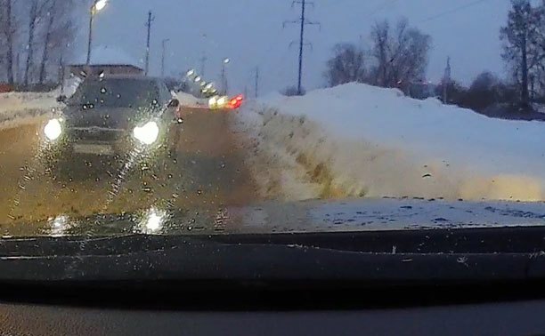 В Туле торопливый водитель едва не устроил лобовое ДТП