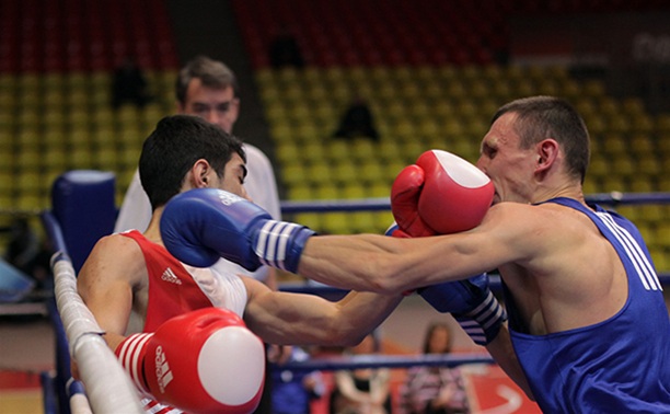  Шесть тульских боксеров пробились в финал первенства «Локомотива»