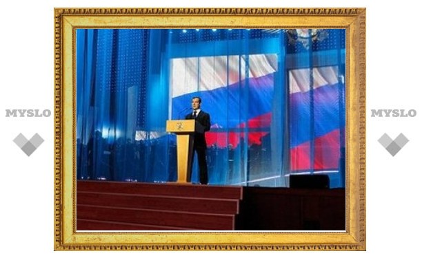 Медведев объявил об успехе реформы МВД