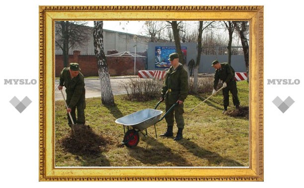 Тульские десантники присоединились к общегородскому субботнику