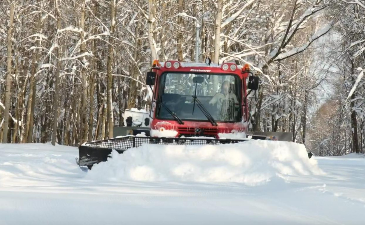 Как в тульском «Веденино» готовят трассу к «Лыжне России»: видео