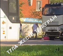 На ул. Кирова утром грузовик сбил женщину и протащил ее по дороге