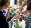 За продажу алкогольного коктейля девушке-подростку хозяйка бара заплатит 100 000 рублей