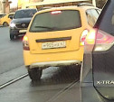 В Туле водитель желтого авто решил, что ему можно и по встречке