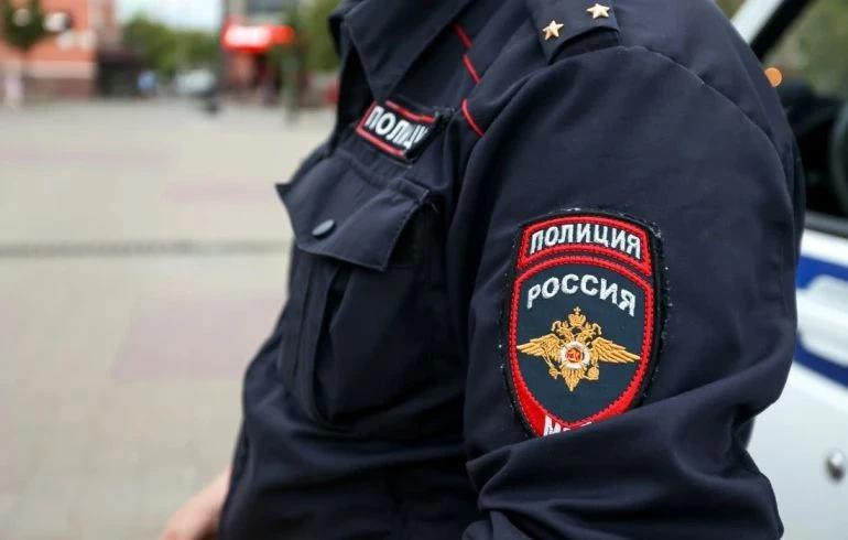 Двое москвичей украли тележки из гипермаркета в Туле