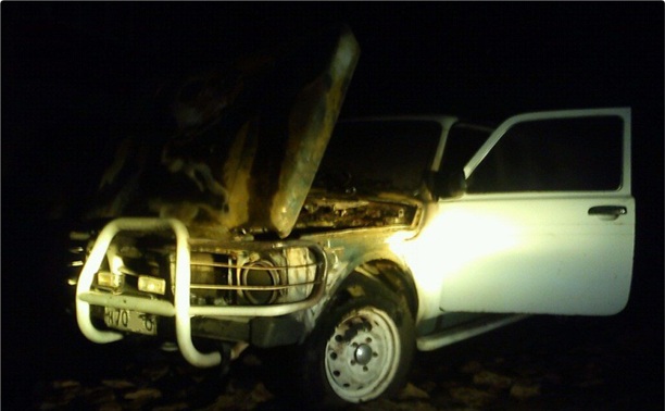 В Киреевском районе неизвестный поджег автомобиль
