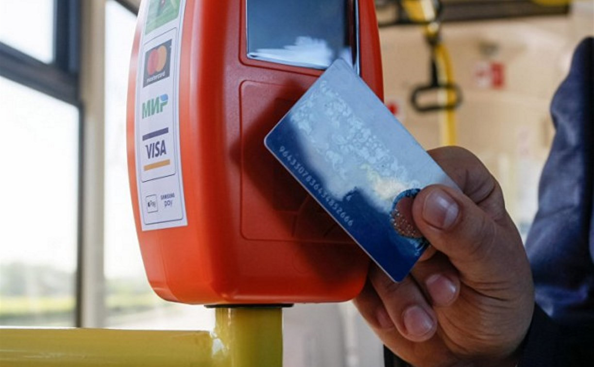 В тульском общественном транспорте можно будет расплатиться банковской картой