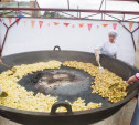 Огромную печь, на которой пожарили полтонны картошки, оставят на набережной Упы