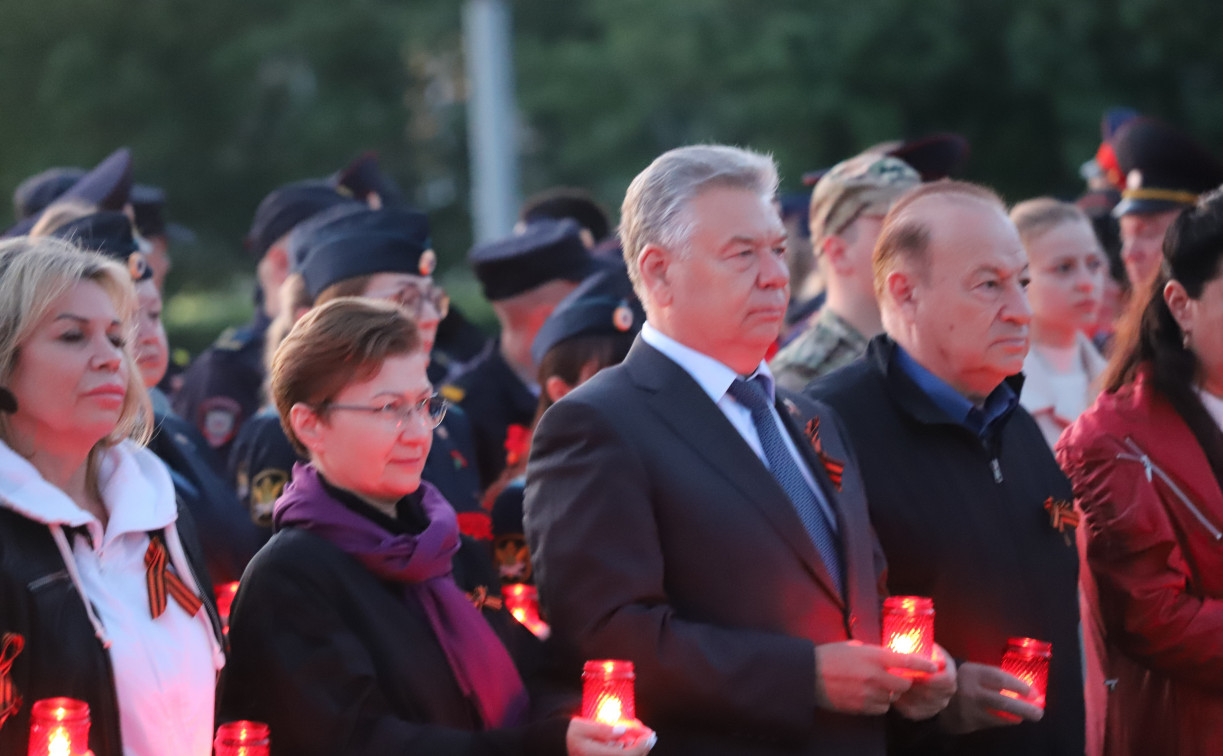 «Огненные картины войны» и «Свеча памяти»: «Единая Россия» в Туле приняла участие в памятных мероприятиях