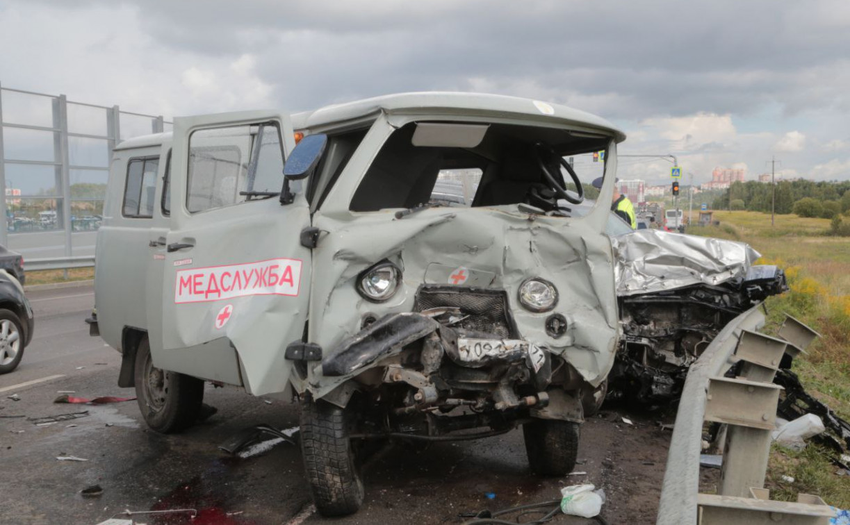 Массовое ДТП на Калужском шоссе в Туле: столкнулись 7 автомобилей, один человек погиб