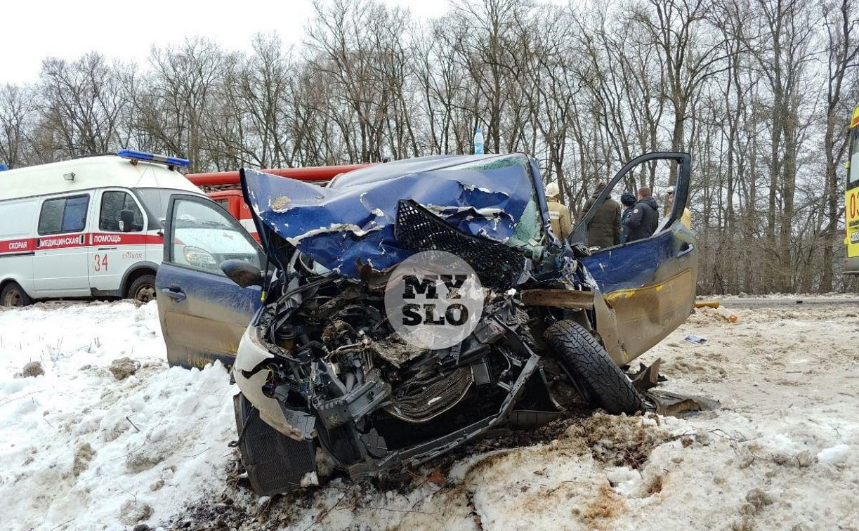 В страшной аварии на трассе Тула – Новомосковск пострадали два человека:  репортаж - Новости Тулы и области – Фотогалерея, фото 16 - MySlo.ru