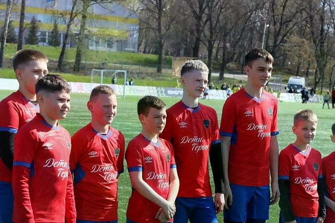 В Туле стартовал футбольный турнир «Кубок Победы»