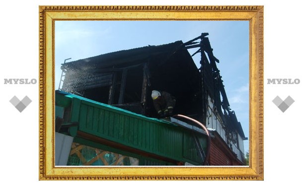 В Туле сгорел жилой дом