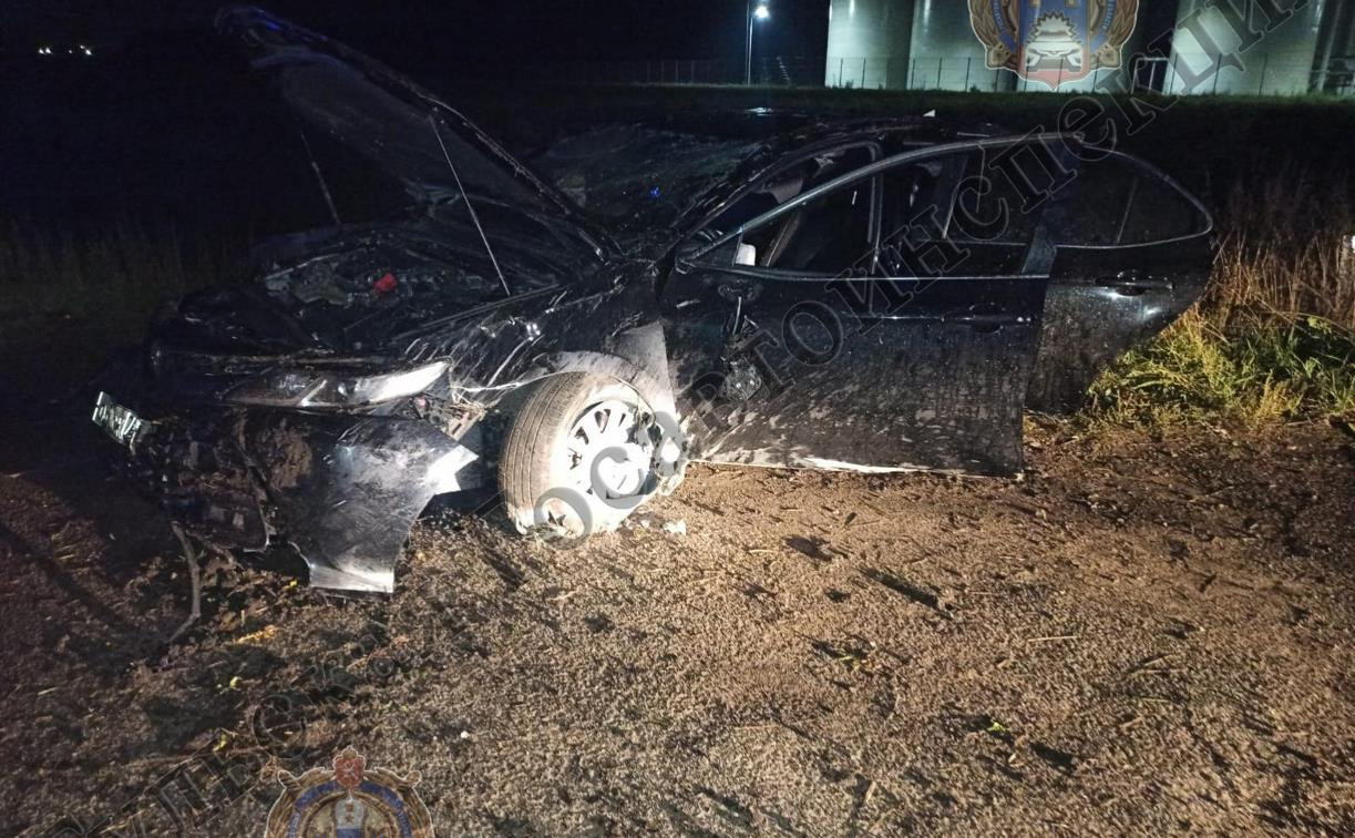 В Тульской области пьяный водитель Toyota опрокинулся в кювет