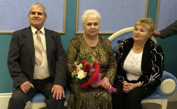 Владимир Груздев поздравил в Киреевске золотых юбиляров
