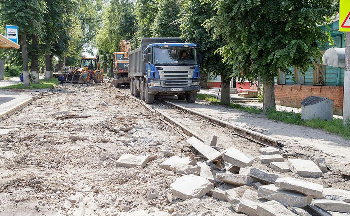 На ремонт и содержание дорог в Туле в этом году выделен почти миллиард рублей