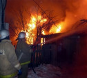 Пять пожарных расчетов тушили жилой дом в Богородицке