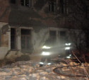 В Донском горящий дом тушили 15 человек