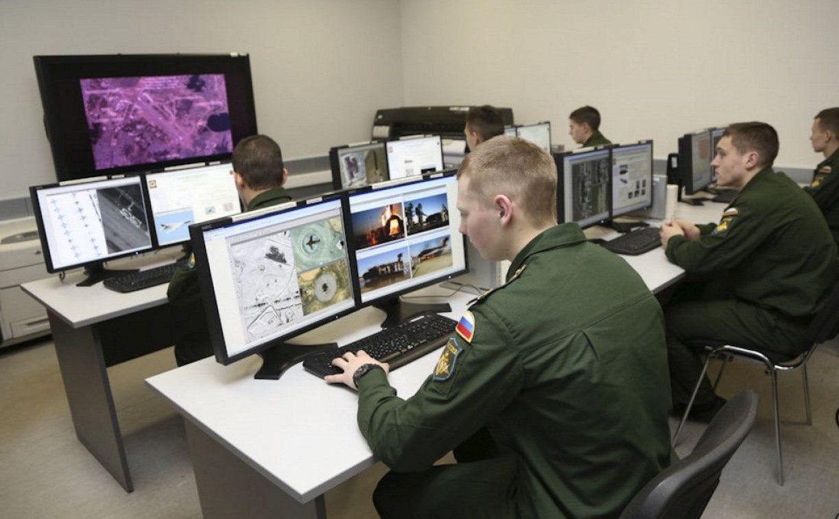 Выпускники российских вузов смогут служить в военном технополисе